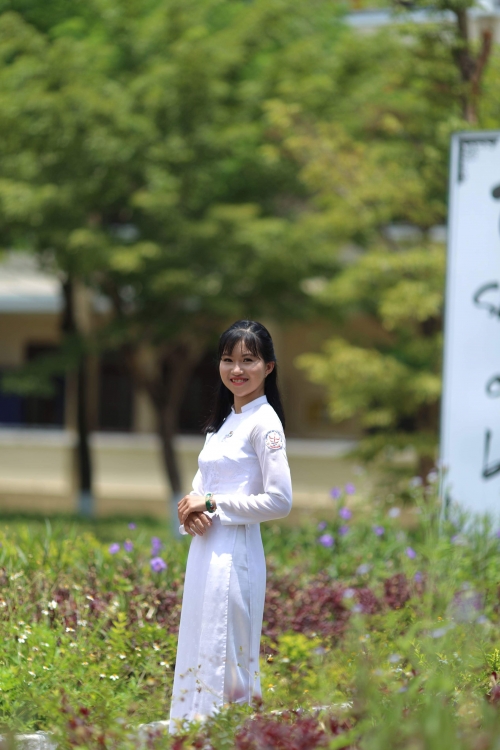 Nguyễn Thị Kim Yến Nguyễn Thị Kim Yến